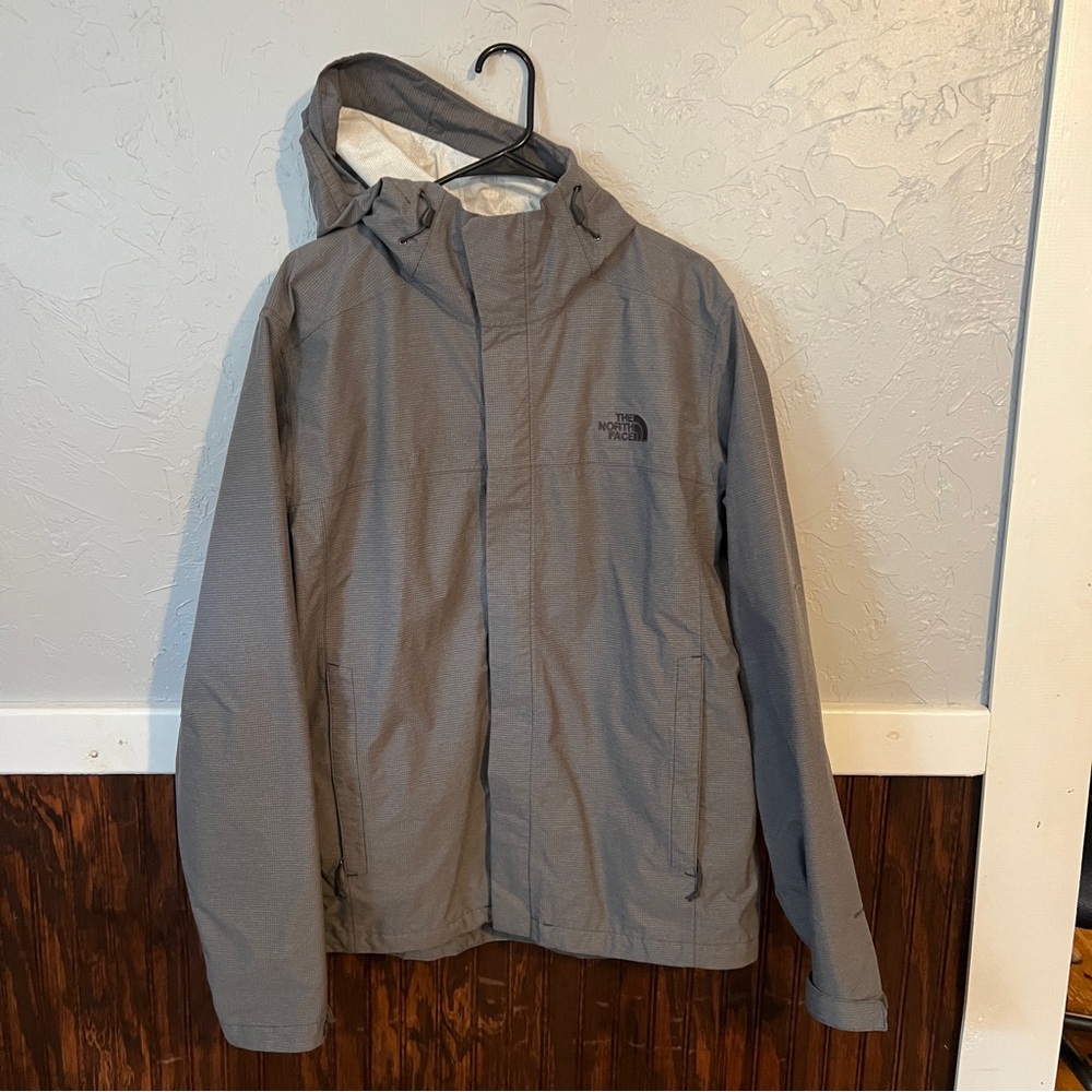 The North Face Men's Gray Raincoat
